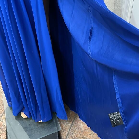 Betsy & Adam Blue Prom Gown Sz 8 VNeck Spaghetti Straps Tie Backless Pleated - Picture 6 of 15